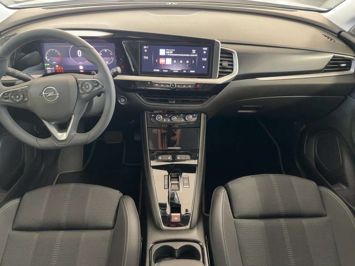 Fahrzeugbild eines Opel Grandland X