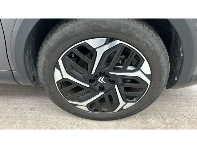 Fahrzeugbild eines Citroën C4 X