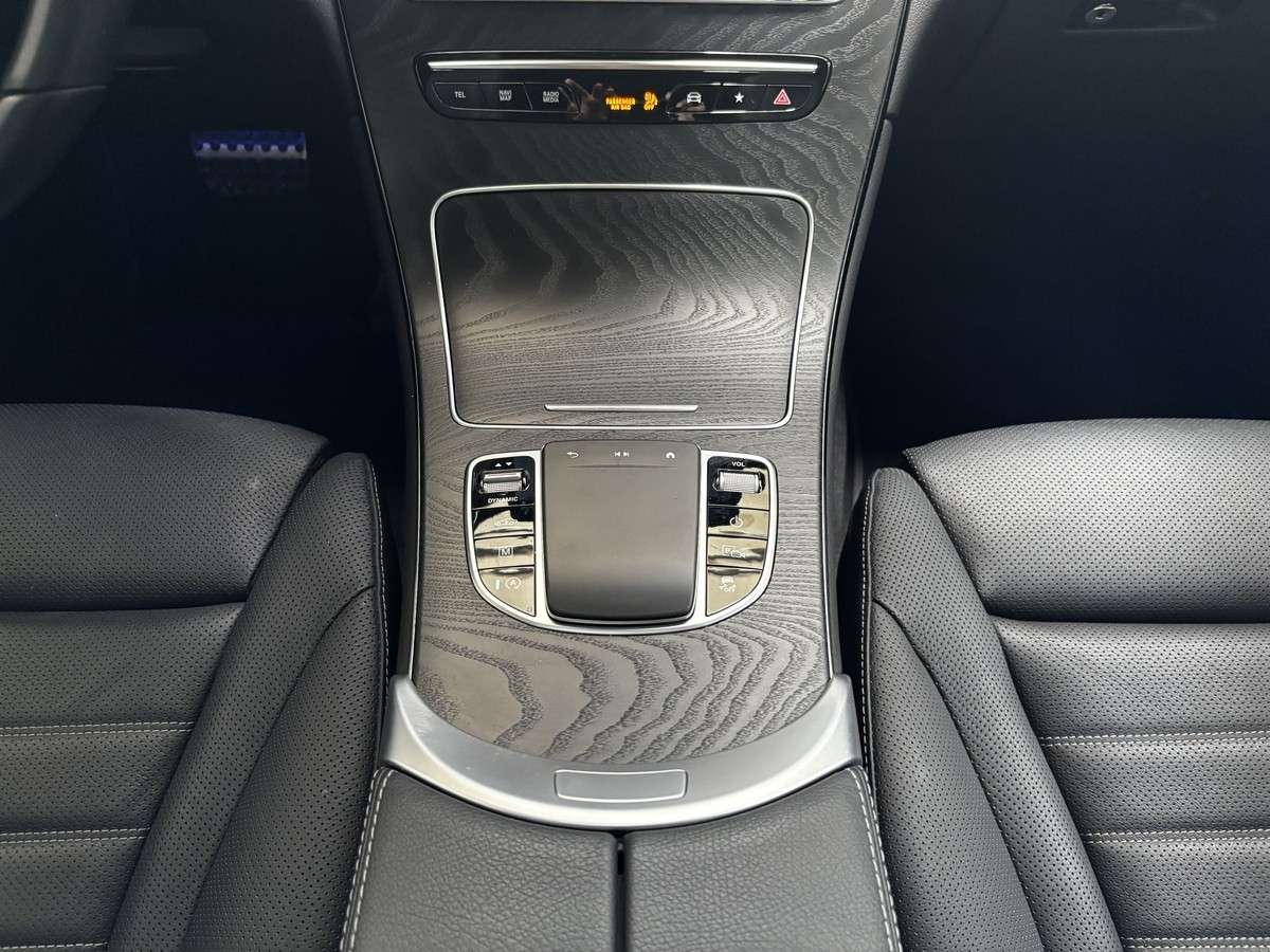 Fahrzeugbild eines Mercedes-Benz GLC