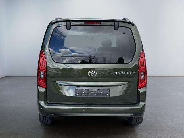 Fahrzeugbild eines Toyota Proace City