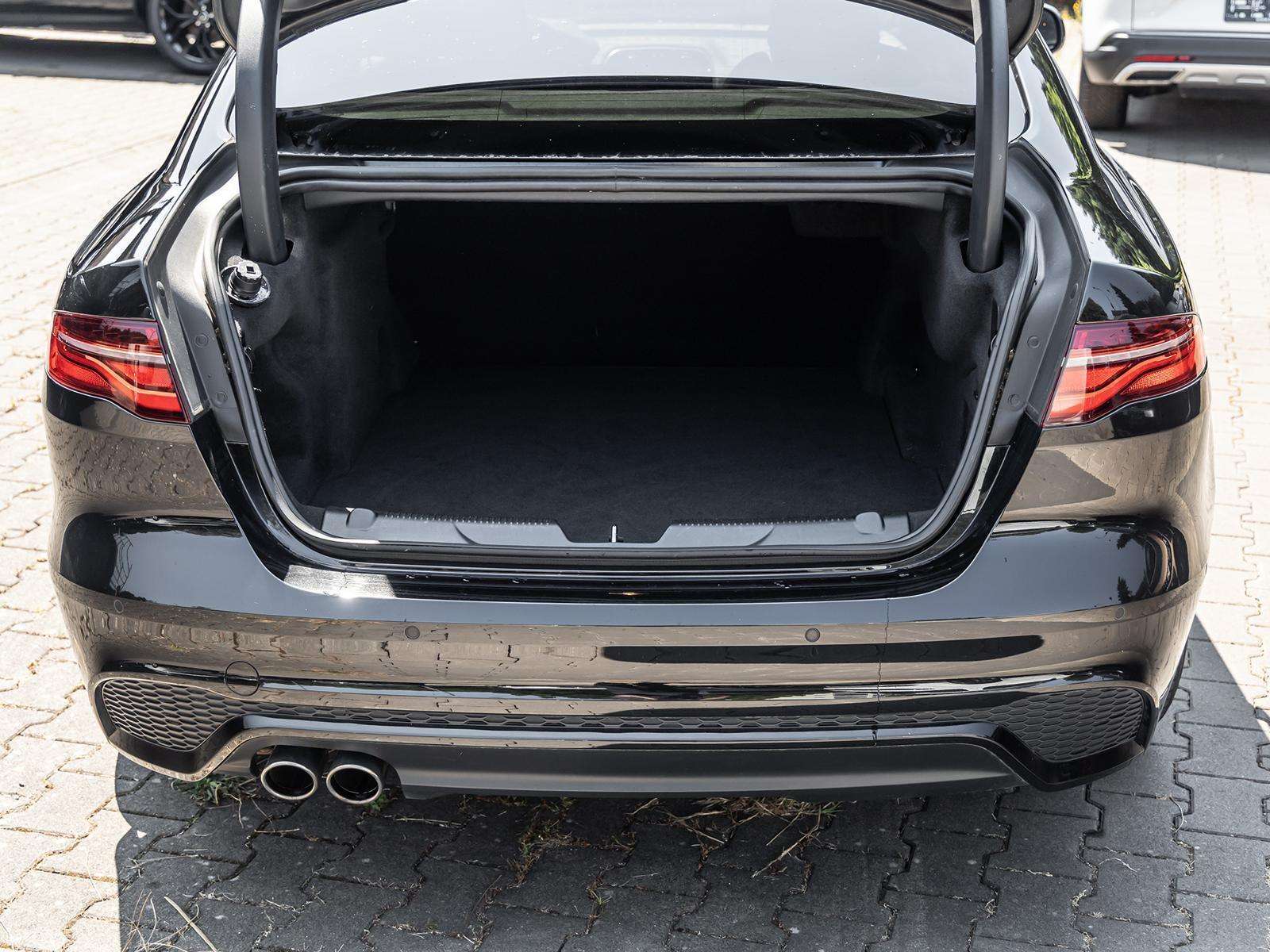 Fahrzeugbild eines Jaguar XE
