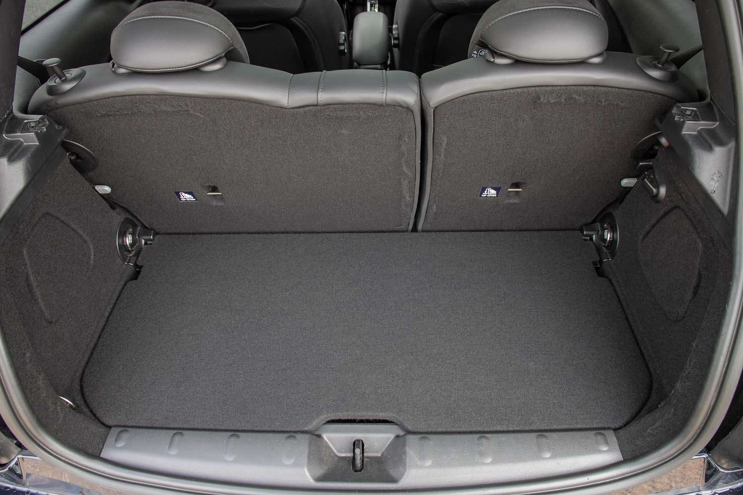Fahrzeugbild eines MINI COOPER
