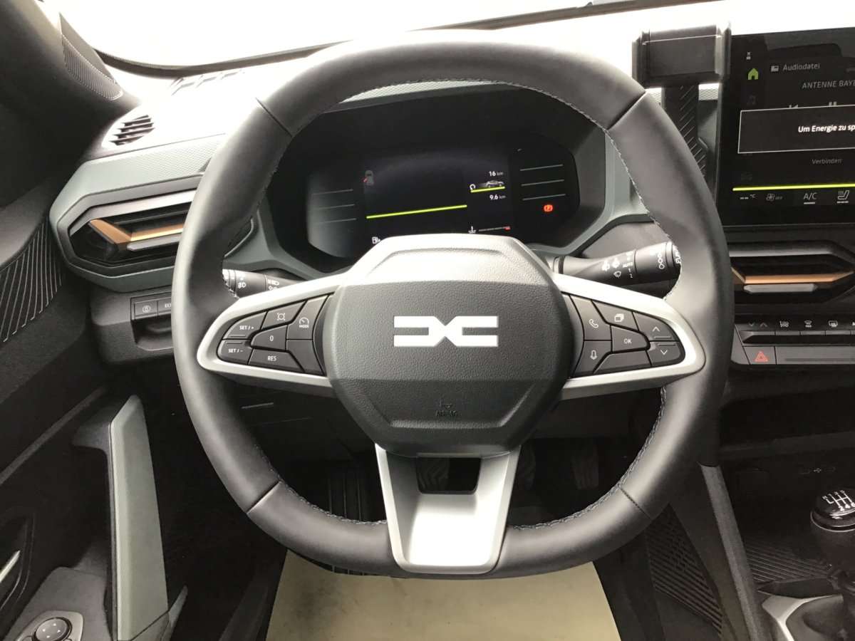 Fahrzeugbild eines Dacia Duster