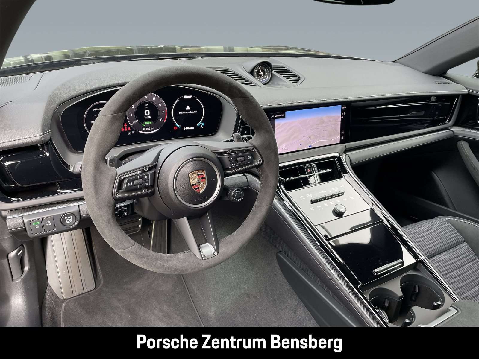 Fahrzeugbild eines Porsche Panamera