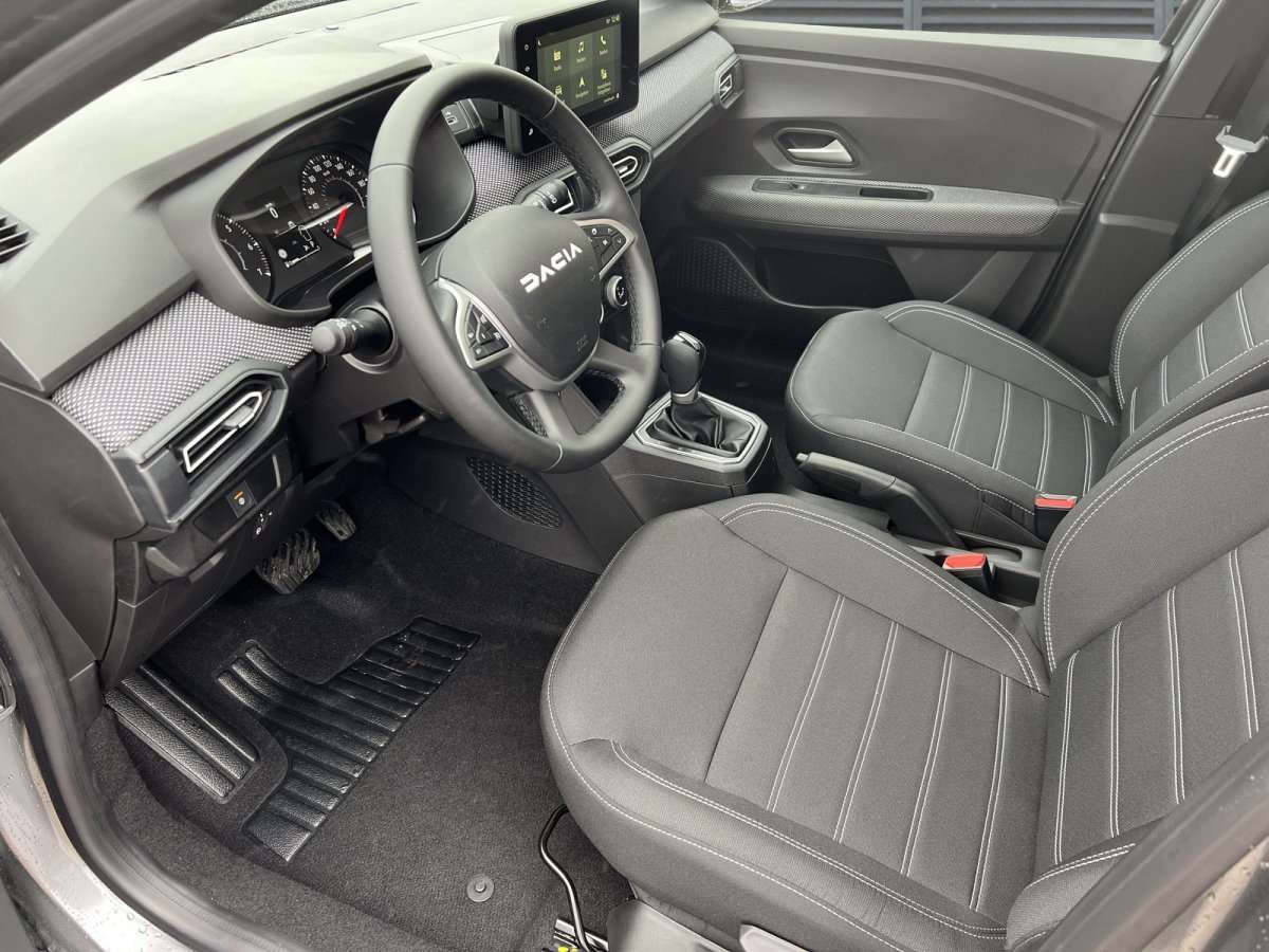 Fahrzeugbild eines Dacia Sandero