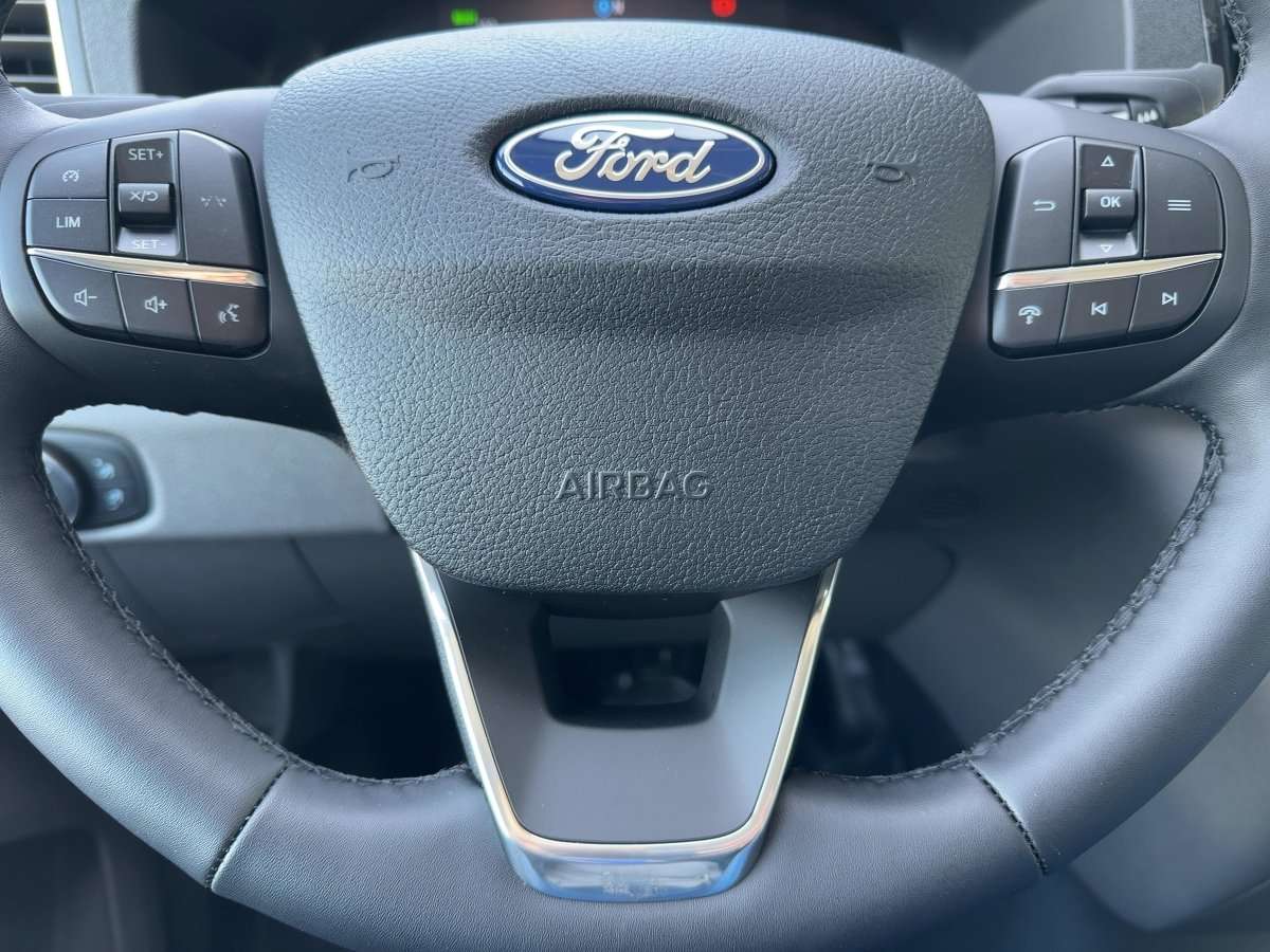 Fahrzeugbild eines Ford Transit