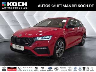 Schräge Frontansicht auf einen Skoda Octavia , freigestellt