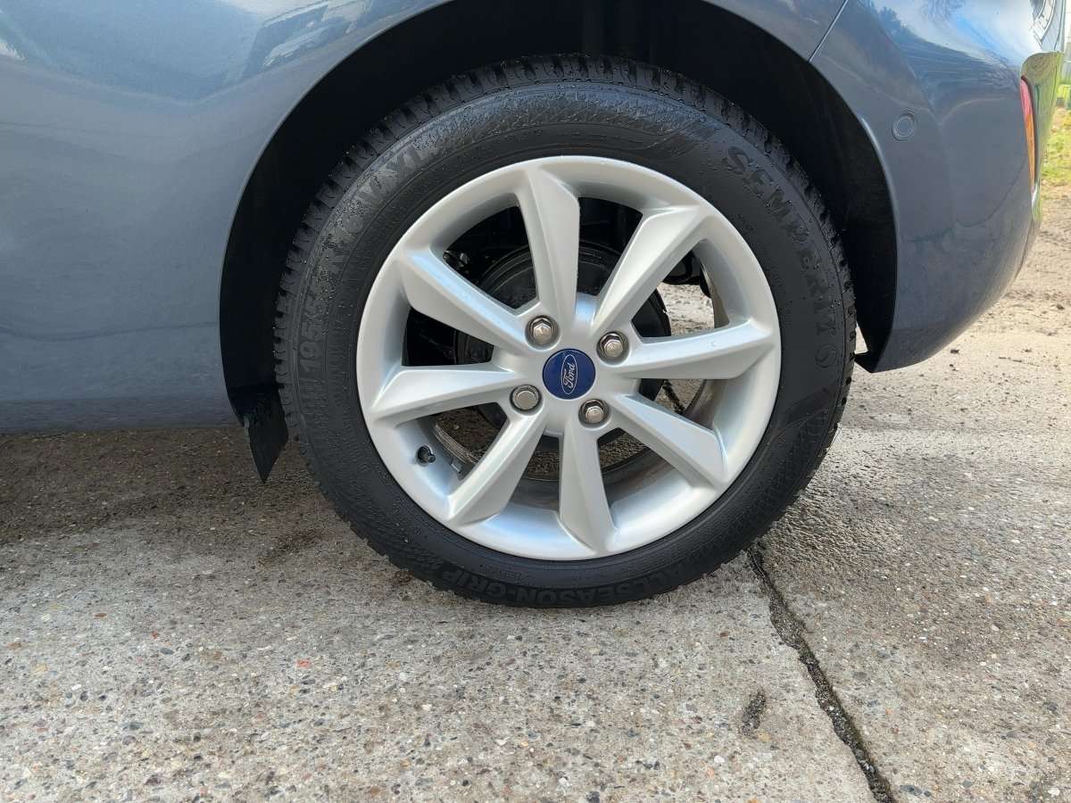 Fahrzeugbild eines Ford Fiesta