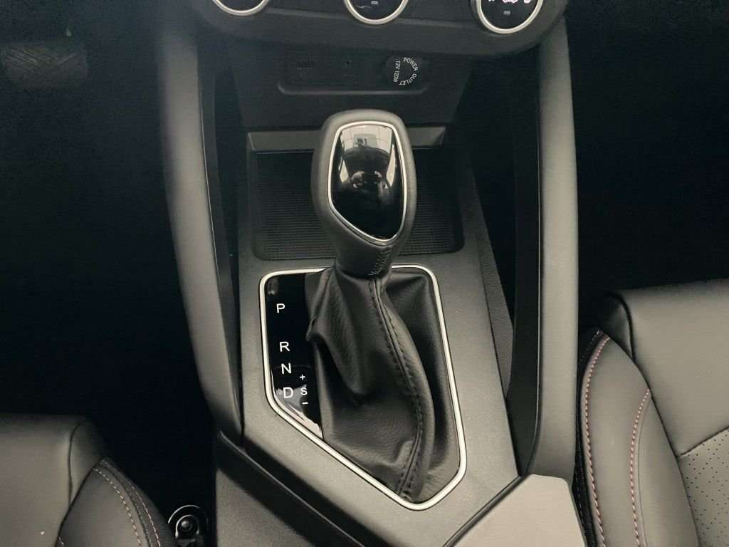 Fahrzeugbild eines DFSK Fengon 500