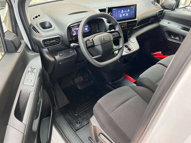 Fahrzeugbild eines Toyota Proace City