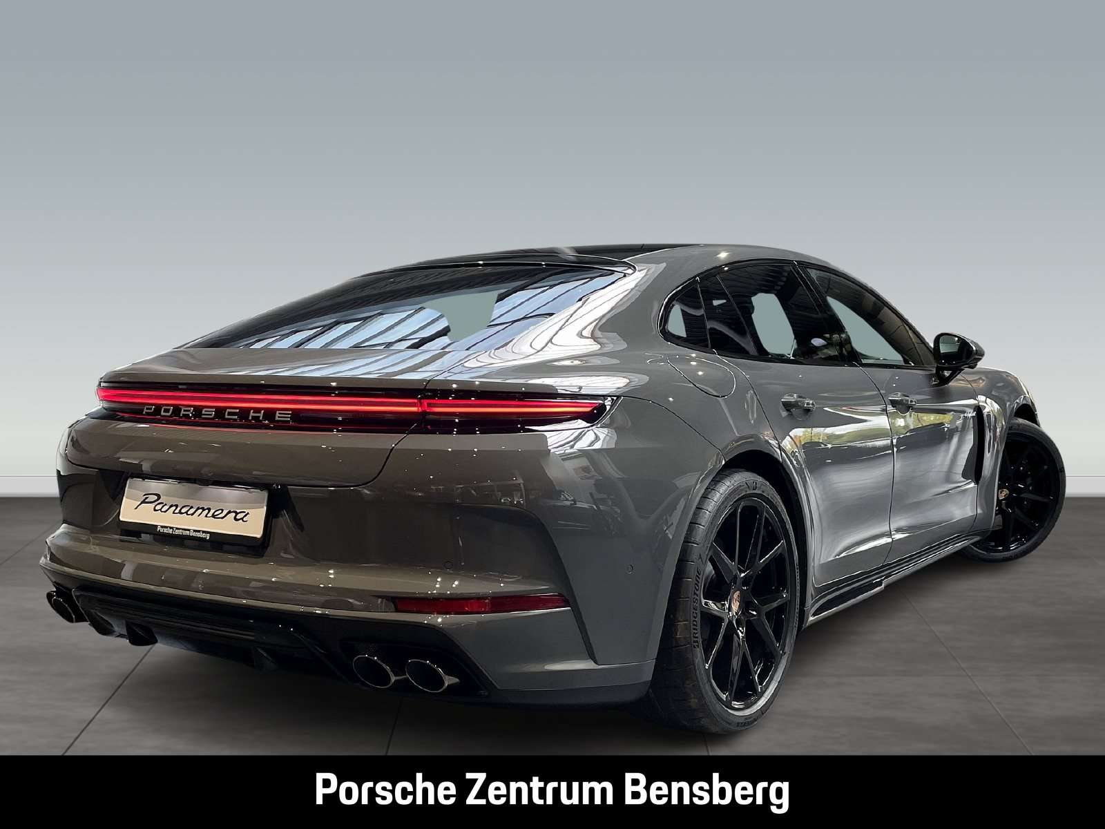Fahrzeugbild eines Porsche Panamera