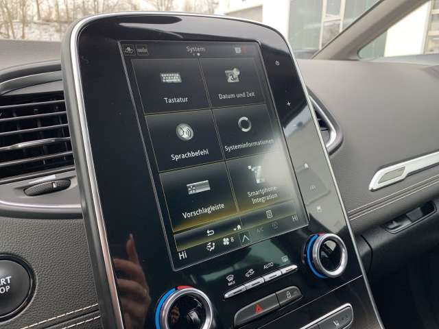 Fahrzeugbild eines Renault Grand Scénic