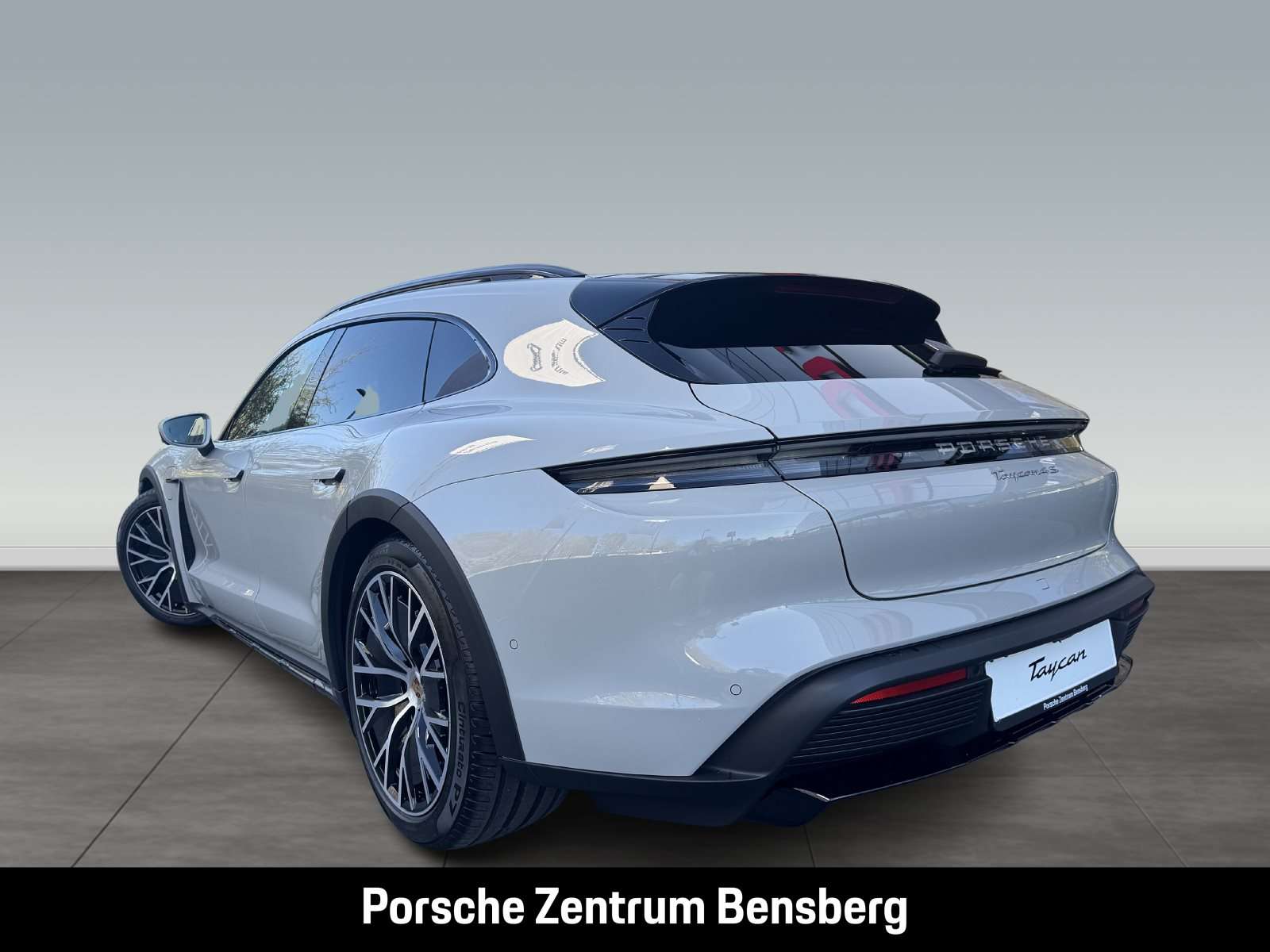 Fahrzeugbild eines Porsche Taycan