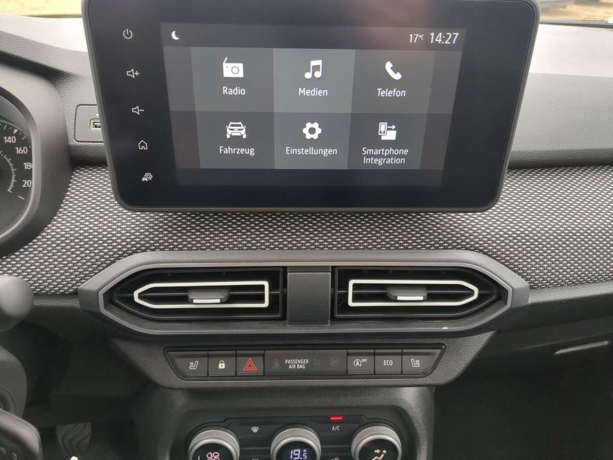 Fahrzeugbild eines Dacia Sandero