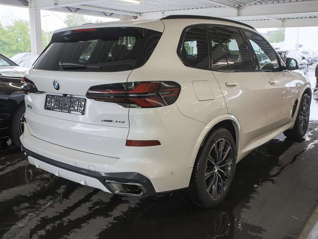 Fahrzeugbild eines BMW X5