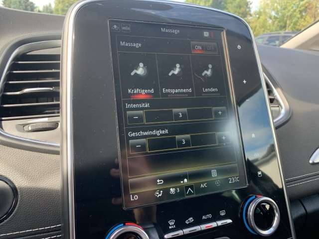 Fahrzeugbild eines Renault Grand Scénic