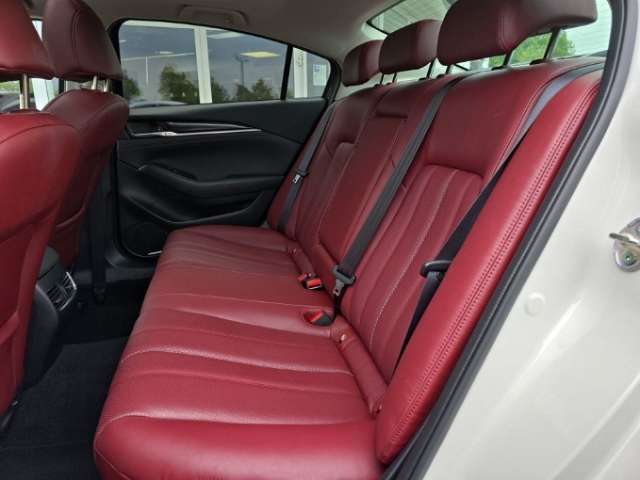 Fahrzeugbild eines Mazda Mazda6