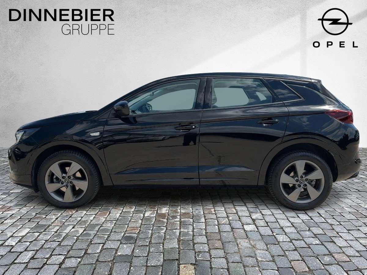 Fahrzeugbild eines Opel Grandland X