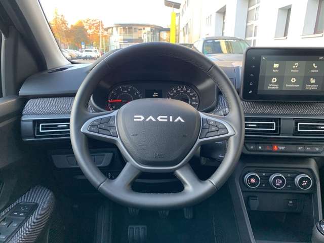 Fahrzeugbild eines Dacia Sandero