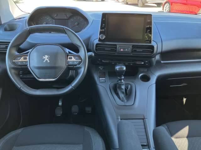 Fahrzeugbild eines Peugeot Rifter