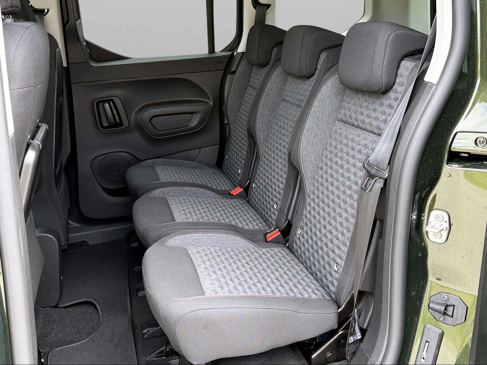 Fahrzeugbild eines Peugeot Rifter