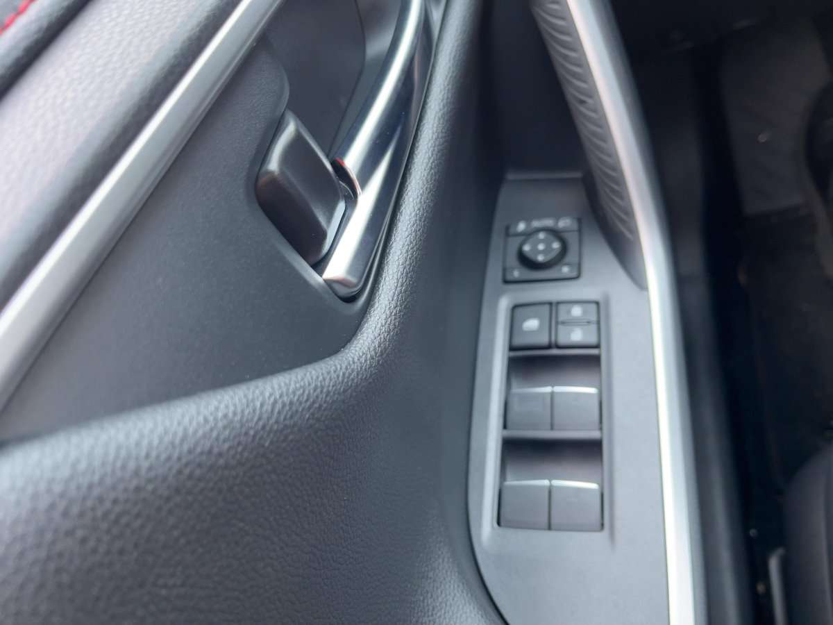 Fahrzeugbild eines Suzuki Across