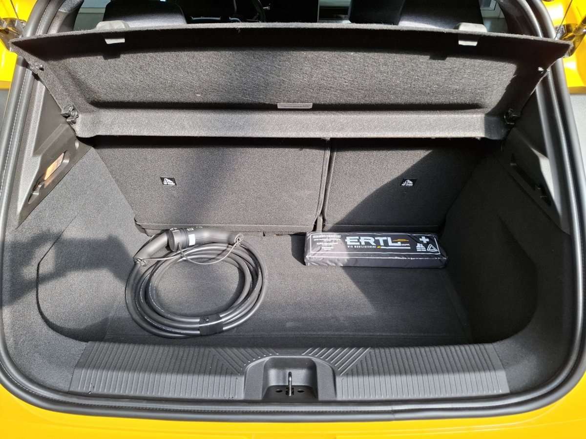 Fahrzeugbild eines Renault 5 E-TECH