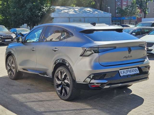 Fahrzeugbild eines Renault Rafale