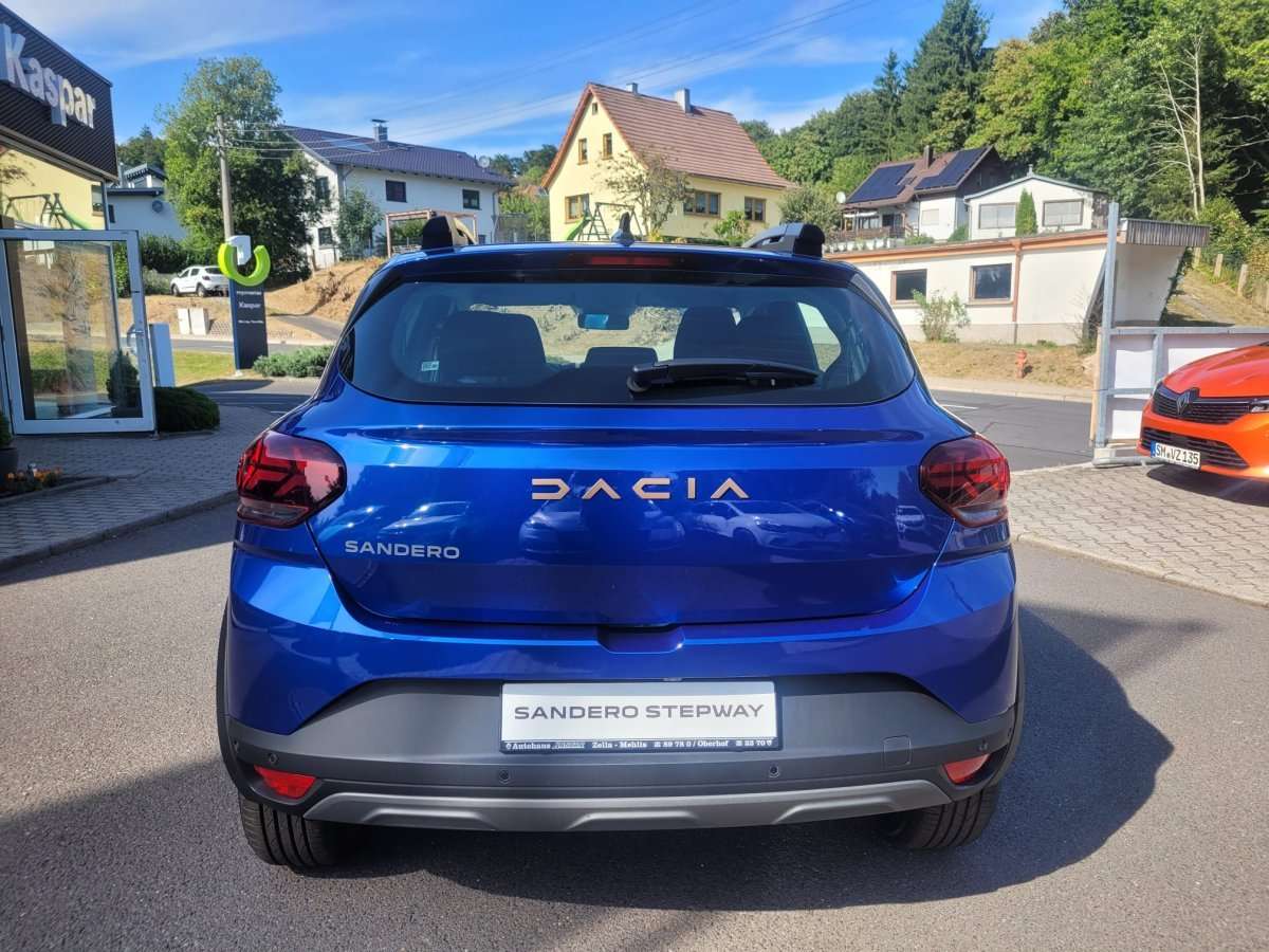 Fahrzeugbild eines Dacia Sandero