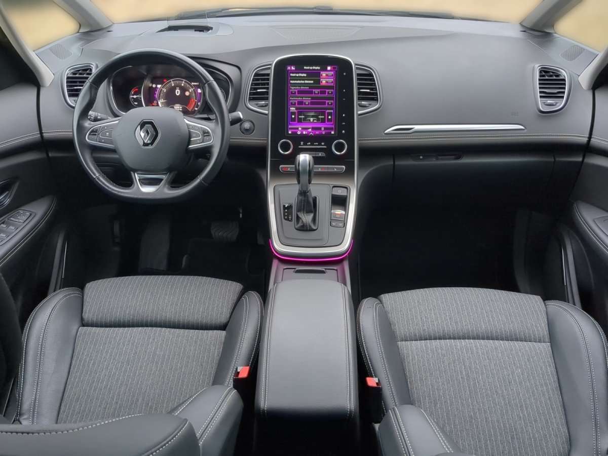 Fahrzeugbild eines Renault Grand Scénic