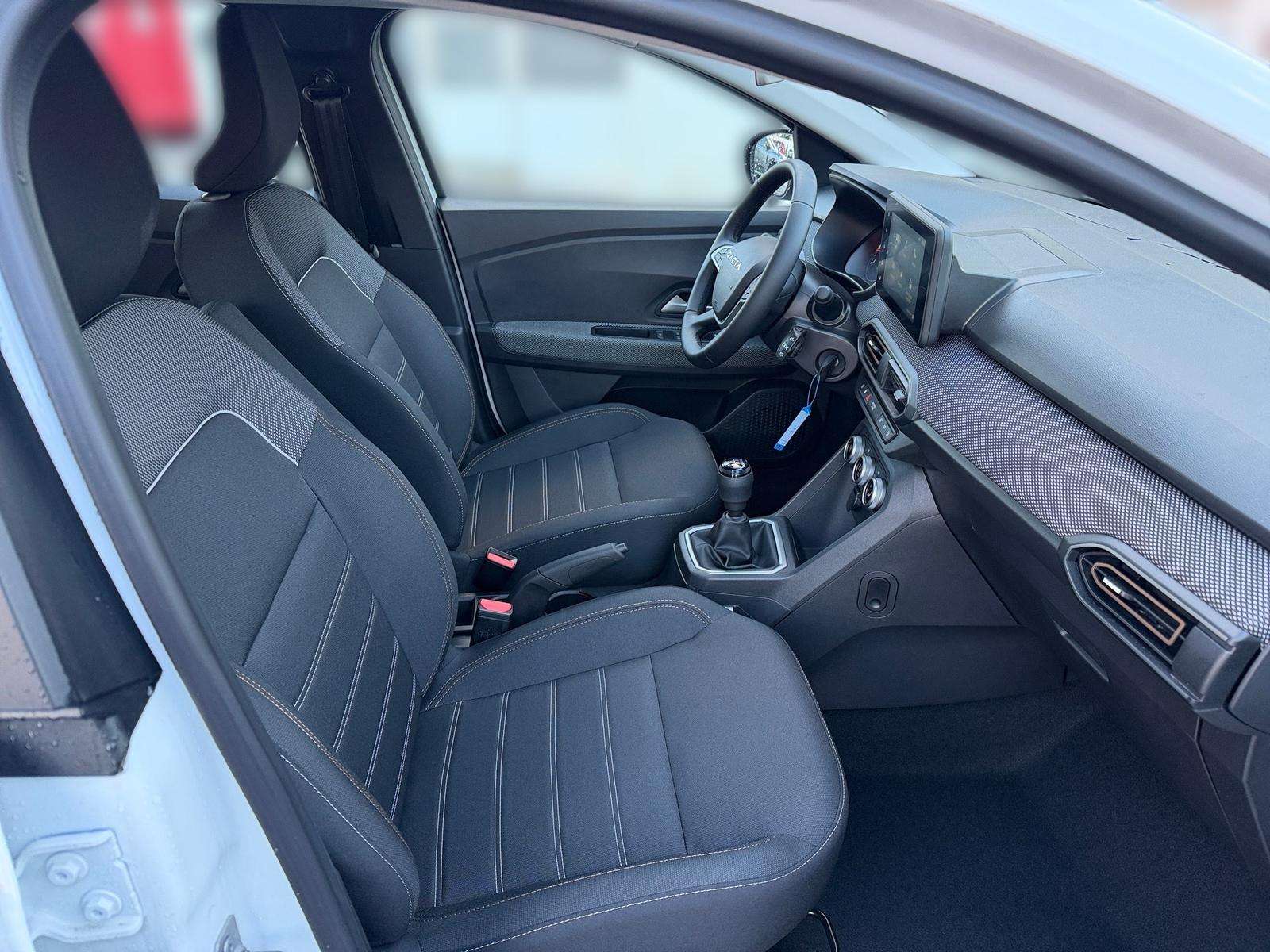 Fahrzeugbild eines Dacia Sandero