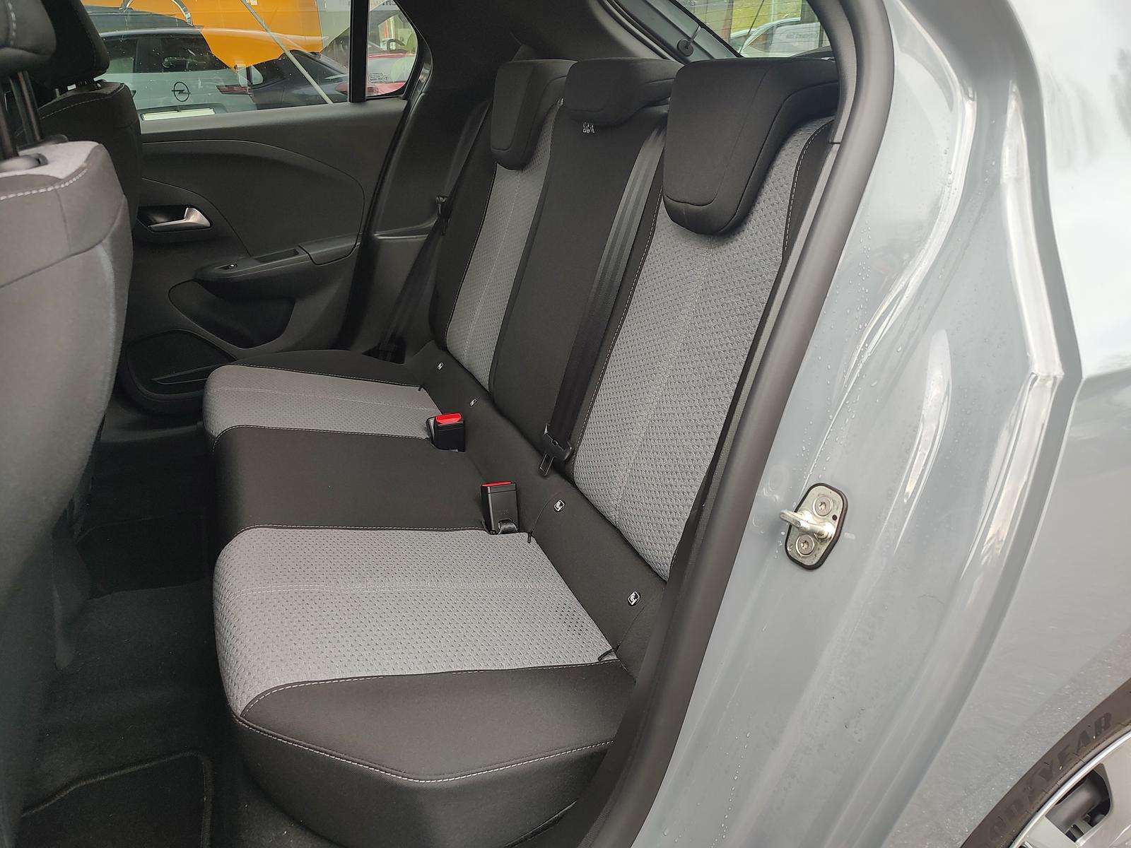 Fahrzeugbild eines Opel Corsa