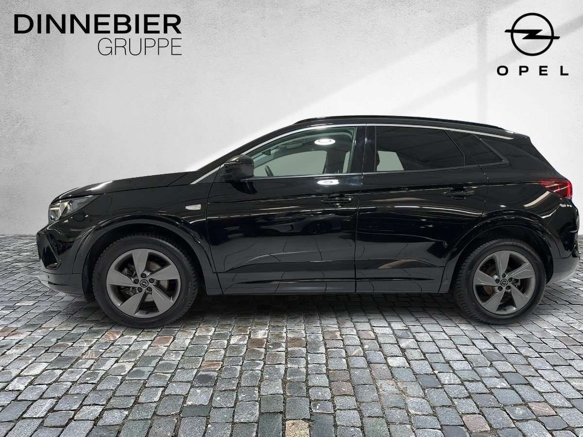 Fahrzeugbild eines Opel Grandland X
