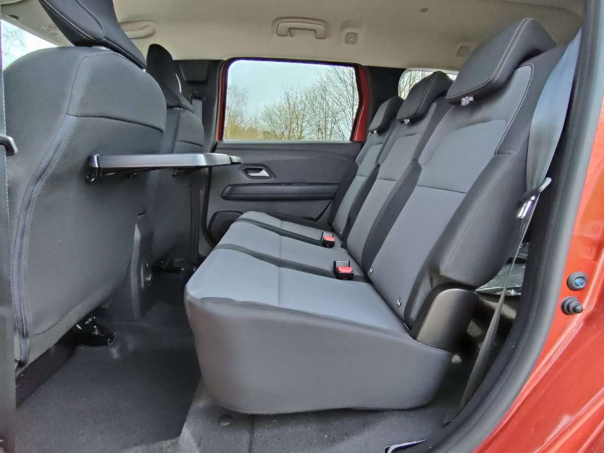 Fahrzeugbild eines Dacia Jogger