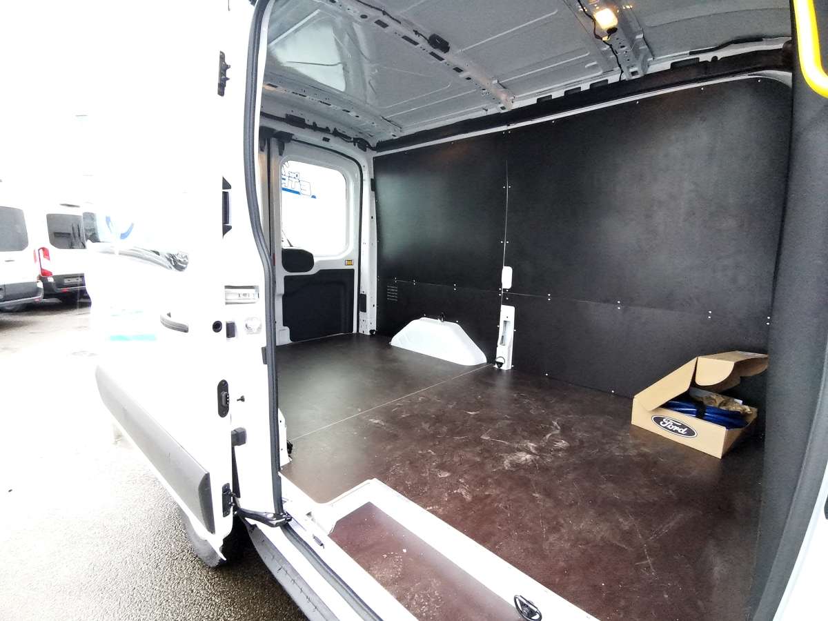 Fahrzeugbild eines Ford Transit