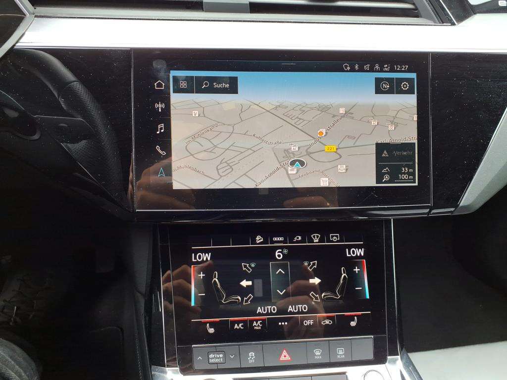 Fahrzeugbild eines Audi e-tron