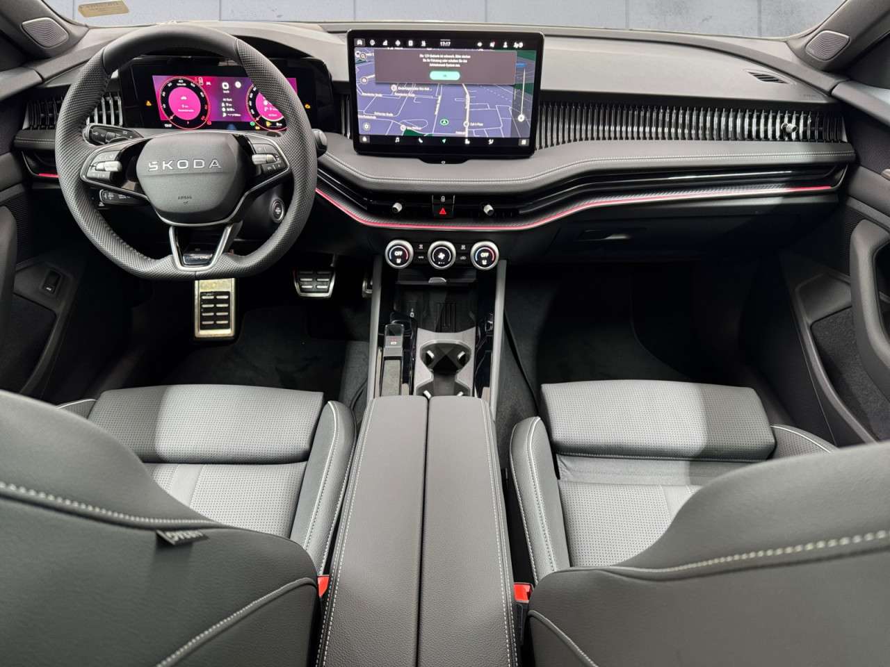 Fahrzeugbild eines Skoda Superb