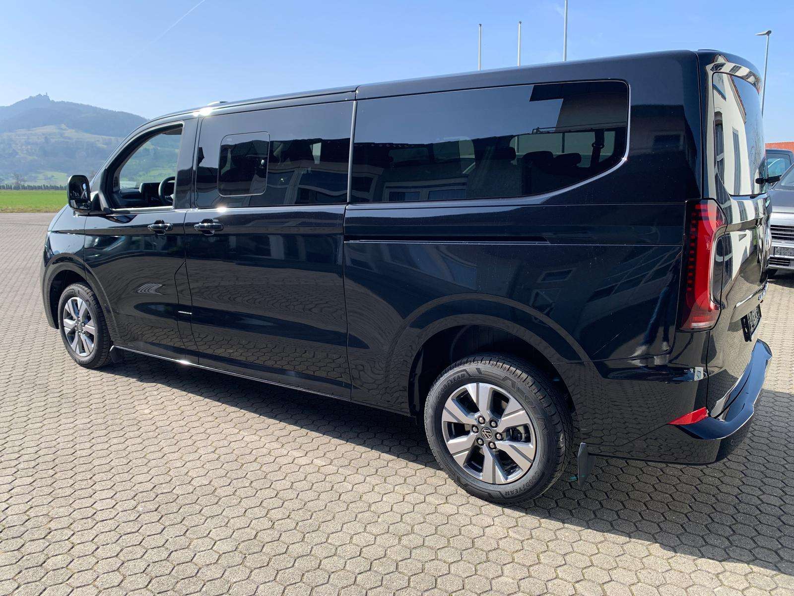 Fahrzeugbild eines Volkswagen Caravelle