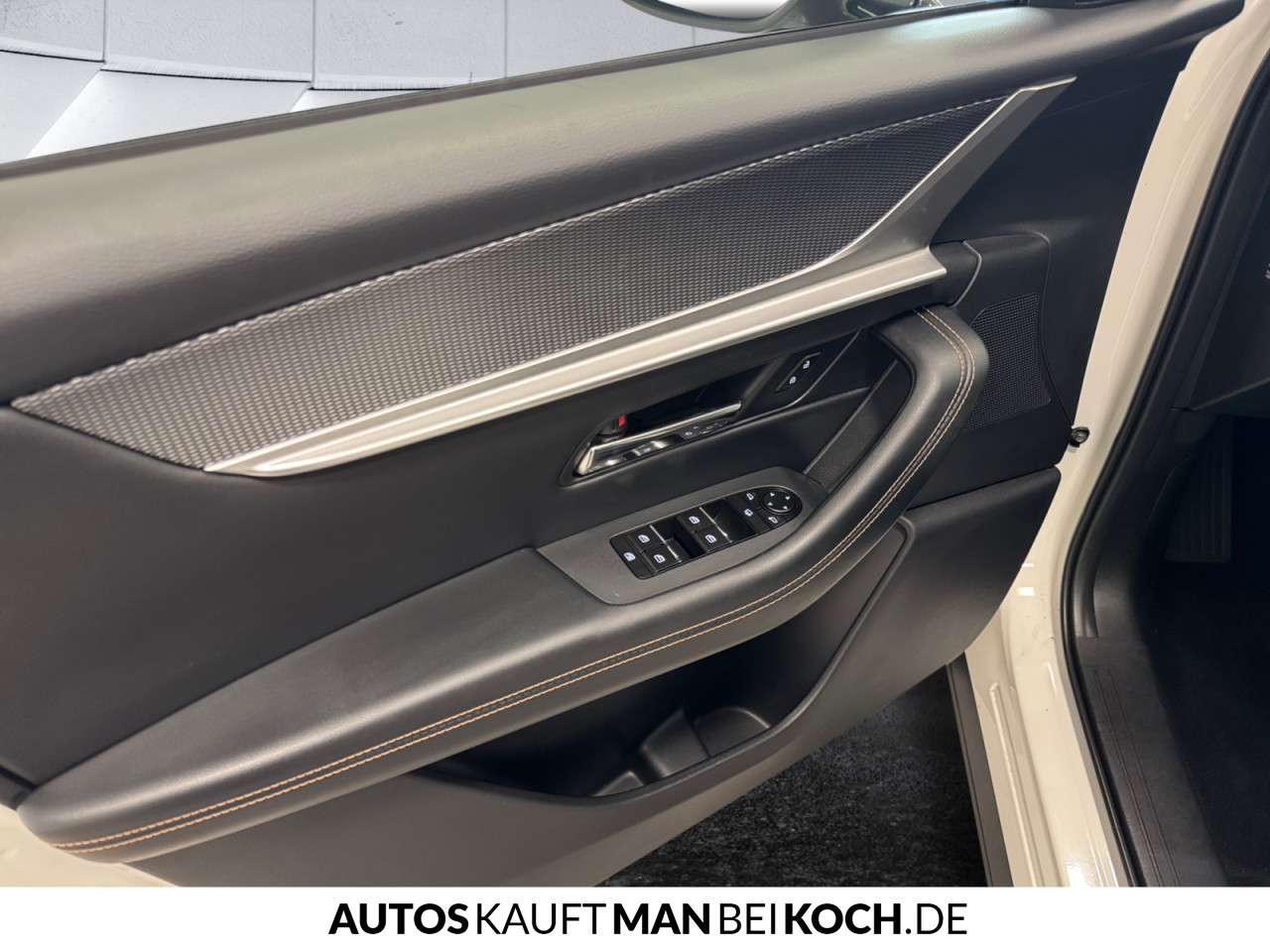 Fahrzeugbild eines Mazda CX-60