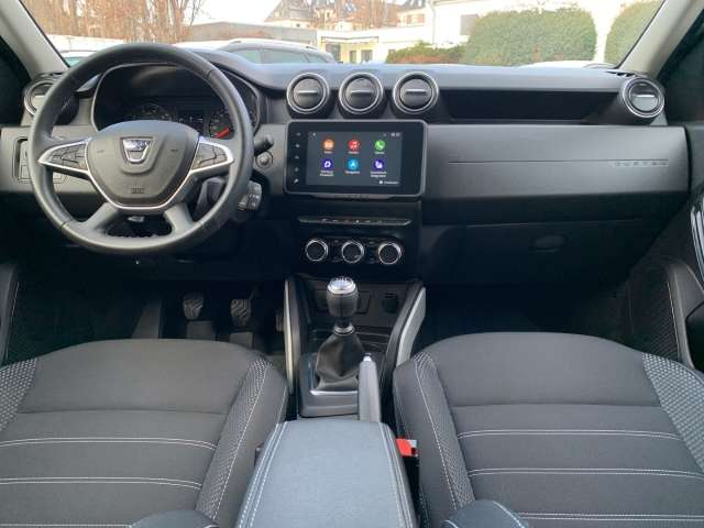 Fahrzeugbild eines Dacia Duster