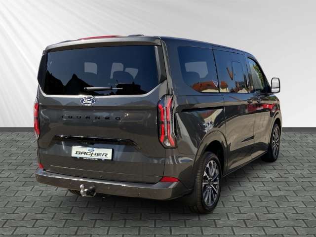 Fahrzeugbild eines Ford Tourneo Custom