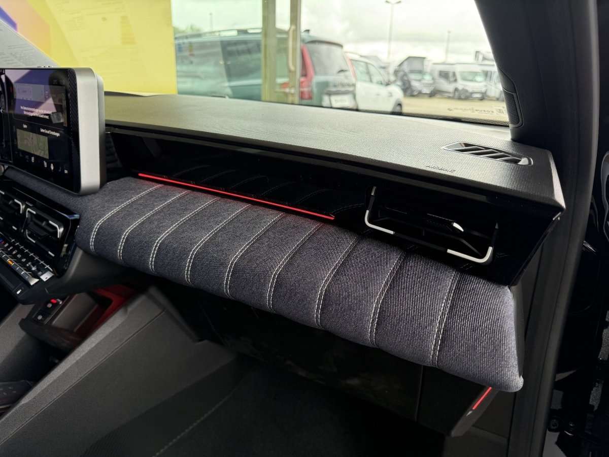 Fahrzeugbild eines Renault 5 E-TECH