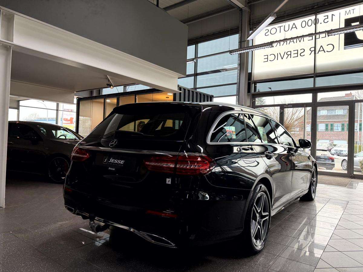 Fahrzeugbild eines Mercedes-Benz E-Klasse