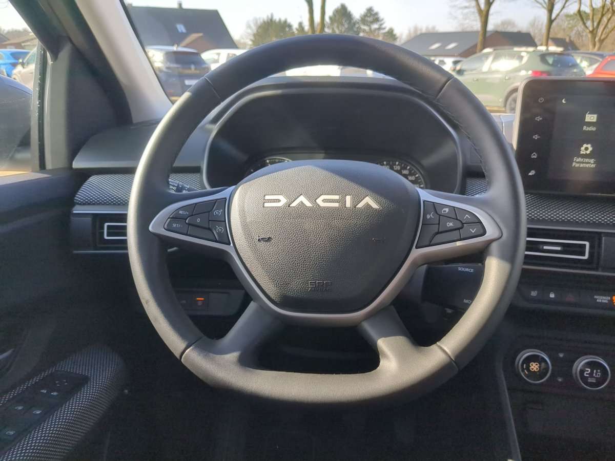 Fahrzeugbild eines Dacia Sandero