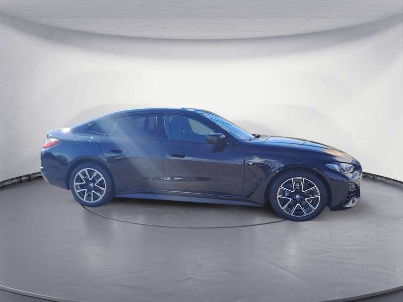 Fahrzeugbild eines BMW 4er-Reihe